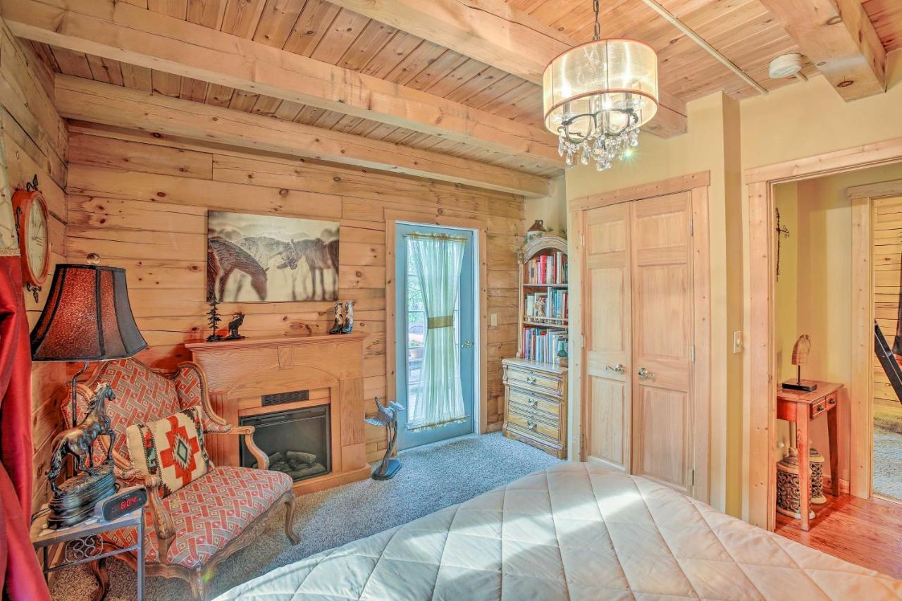 Resort Cabin With Fire Pit Golf, Hike And Play! Rothbury Exterior foto